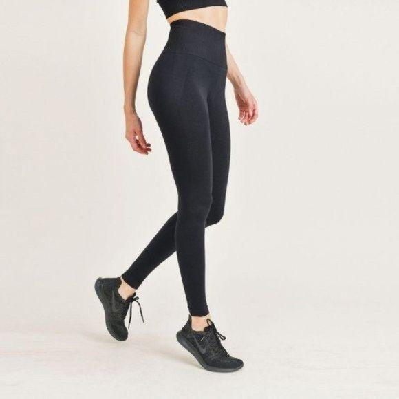 New Black Seamless Active Wear Matching Set - Picture 2 of 5